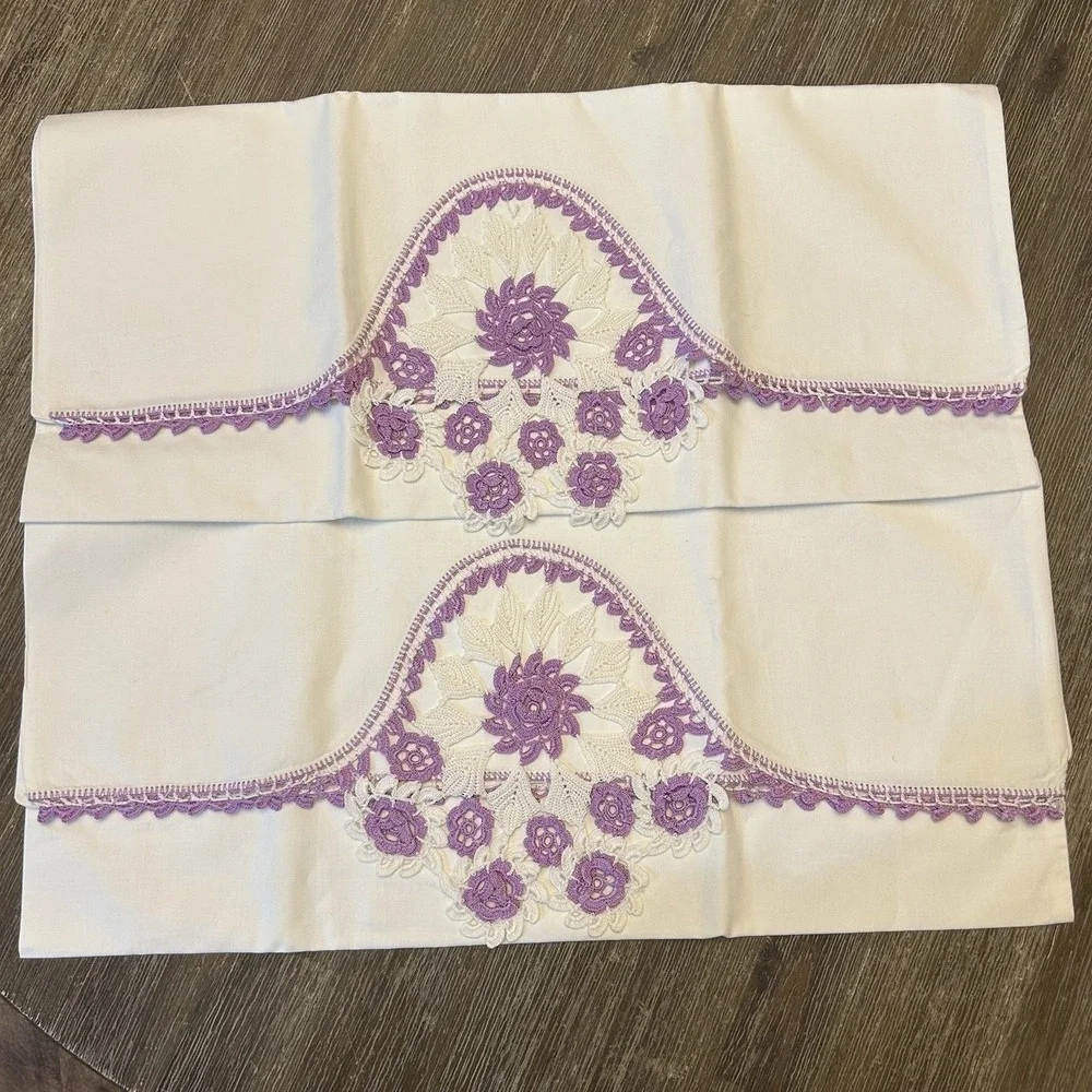 Vtg Stevens Mohawk Cotton Linens 4pc Hand Crochet Purple Floral Pillowcase Shams
